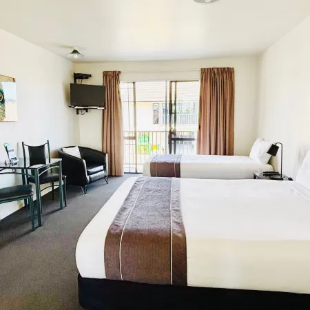 Asure Phoenix Motor Inn Hotels in Blenheim