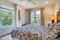 Double Springs Cabin Stay w/ Deck + Shared Dock! - 3-Star