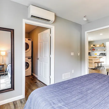 12 Mi to Dtwn: Austin Guest Cottage w/ Pool Access