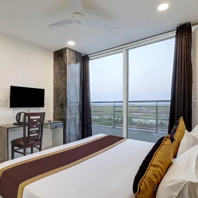 Mauryan Signature Hotel with Airport View Hotels near South West