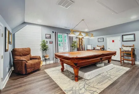 Polar Express/Thanksgiving/Christmas/FirePit/Games/New Years