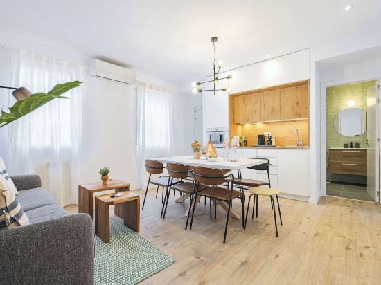 Vallecano Apartments by Olala Homes