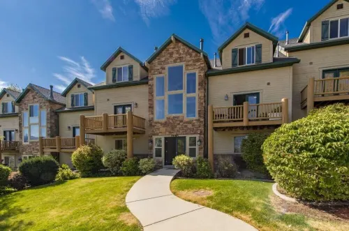 L@@K! Cozy Respite with Spectacular Mountain and Lake Views! Ski Utah