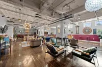 Downtown Penthouse Close to Convention Center