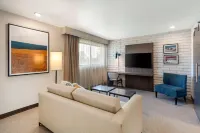 The Gibson Hotel Great Falls, Ascend Hotel Collection - parking