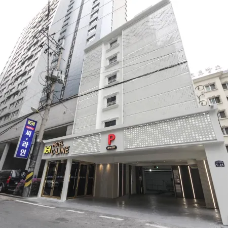 Hotel C-Line