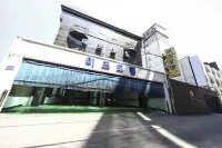 Guri Miz Hotels in Guri-si