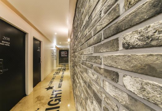 호텔 애니 입구