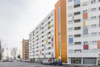 Hotel Sharing Hotels near Cathedral of Saint John the Baptist