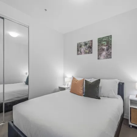 Docklands Waterfront Elegance with Cityscape Views