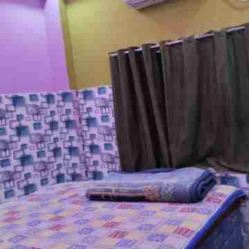 New SRI GURU BHAVAN Rooms