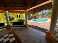 Caribbean Sun Apart Hotel - piscina