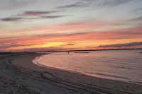 Pets Welcome: Beachfront Family Retreat in Norfolk - 3 Sao
