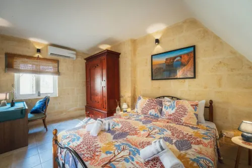 Traditional 500 Year old Gozitan Townhouse - Wifi