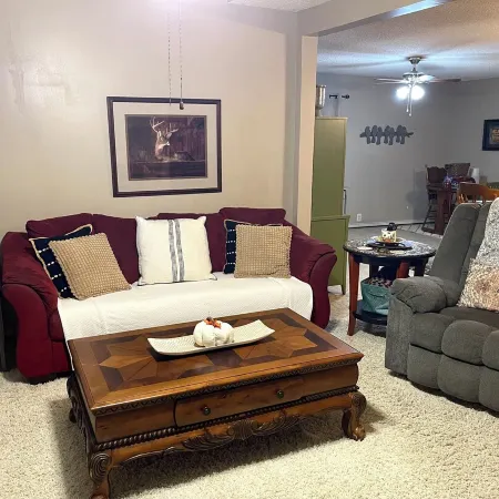 Enjoy a Cozy Holiday Getaway in Our Peaceful Rural Home.