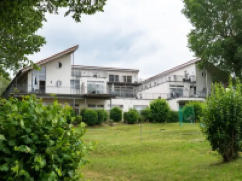 Elegant Eingerichtete Ferienwohnung Hotels in Mirow