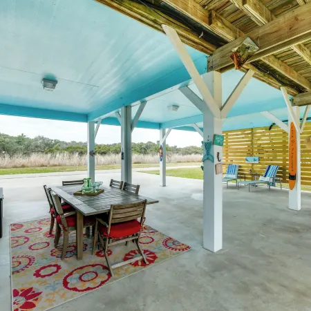 1 Mi to Marina: Cozy Angler's Cottage in Rockport