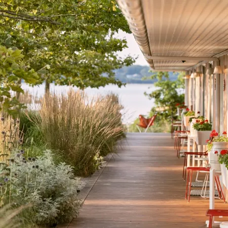 Silver Sands Motel & Beach Bungalows