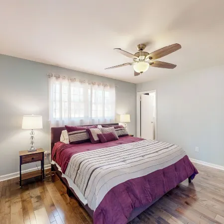 6 Mi to Dtwn: 'Macon Memories' Dog-Friendly Haven