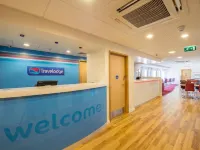 Travelodge Harrogate West Park โรงแรมในแฮร์โรเกต