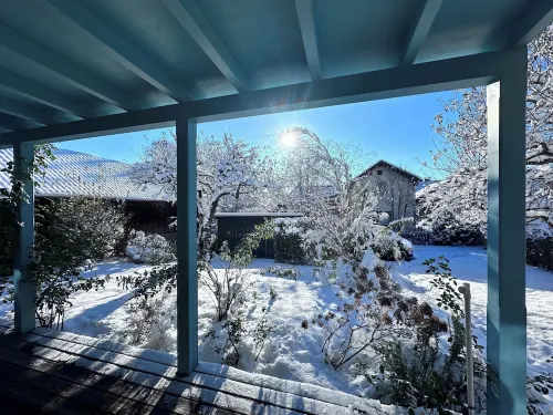 Ferienhaus mit Garten, Klarer Architektur und Puristischem Design - 民宿