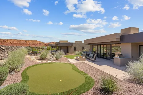 紅色遮陽篷的雪峽谷度假勝地#13