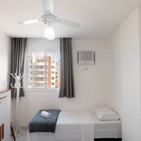 Apt w/ Balcony and sea View in Guarapari Cmd0311