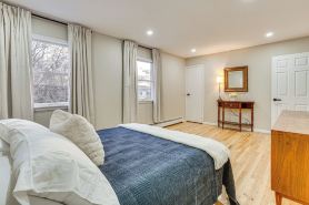 Shop, Hike, Golf & Swim: Inviting Deer Park Escape