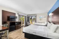 Hotel Solares - Parking