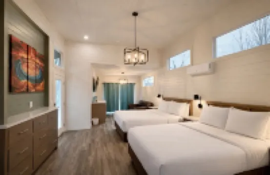 Luxury Tiny Homes - Deluxe King Room