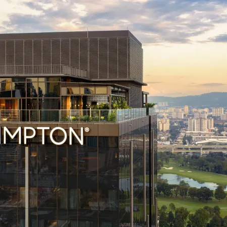 Kimpton Naluria Kuala Lumpur by IHG Отели рядом с достопримечательностью «Развлекательный центр TREC KL»