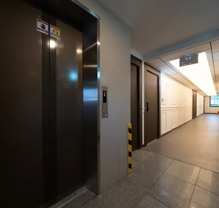 Suwon Station White Hotel Отели рядом с достопримечательностью «Железнодорожная станция Сувон»