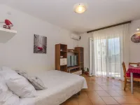 Apartments Bella Vista Hotels in Srima