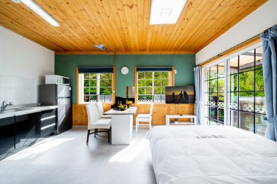 물돌 이야기 펜션