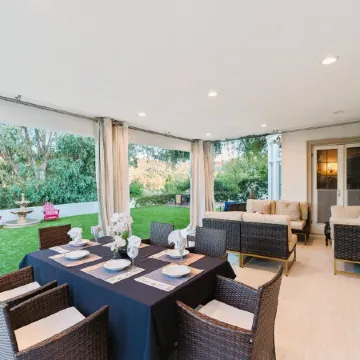 Stunning Rose Bowl Mansion 5 Minute Walk!