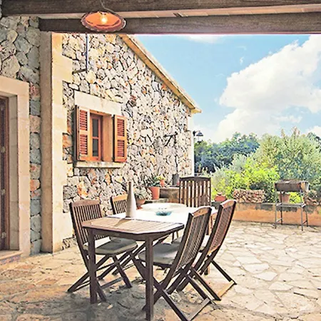 Ses Tanquetes: Private Swimming Pool, Internet, Garden, Barbecue and Terrace.
