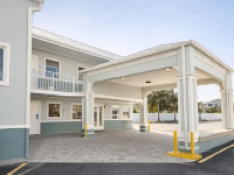 Destin Inn & Suites Hotels in Destin