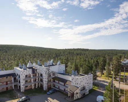 サンタズ ホテル トゥントゥリ サーリセルカのホテル