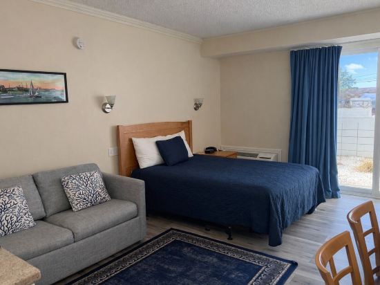 Courtyard Resort