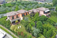 Casa Monte Cicogna PT-1 by Wonderful Italy