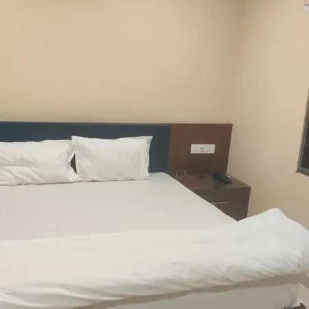 Hotel Shri Vallabh Kripa