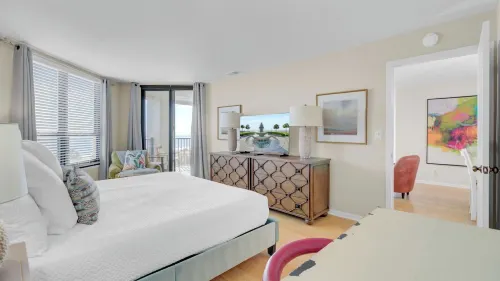 411 Summerhouse by Avantstay Ocean-view Condo + Pool Access + Golf + Trails in Wild Dunes