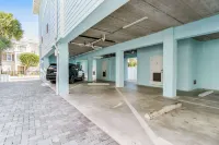 4B Balcony Beachfront Access to Indian Rocks Beach - Apartments