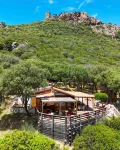 Sardinia Hillside Retreat - Apt 13 - 2BR, quiet area, parking Hotéis em 