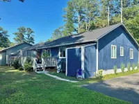 3 BR End Unit Rowhouse 1 Mile to Bethany Boardwalk, Walk to Shops & Restaurants Hotels in Bethany Beach