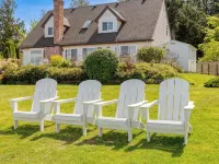 Colonial Bluff House Above the Sea by Avantstay Hotels in Langley