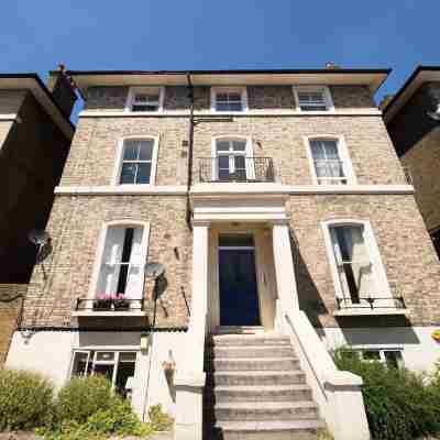 Elegant 1-bed Flat in a Georgian Townhouse Hotel Exterior