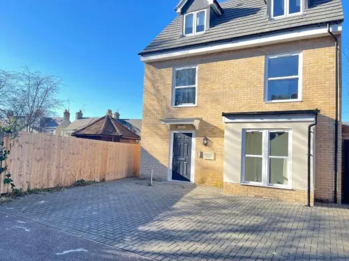 Tanzanite Ground Floor 2BR Apart Pet Friendly - Condos
