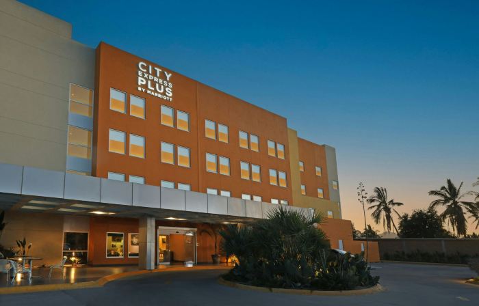 โรงแรม City Express Plus โดย Marriott Cabo San Lucas