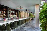 Mondrian South Beach - 5-Star